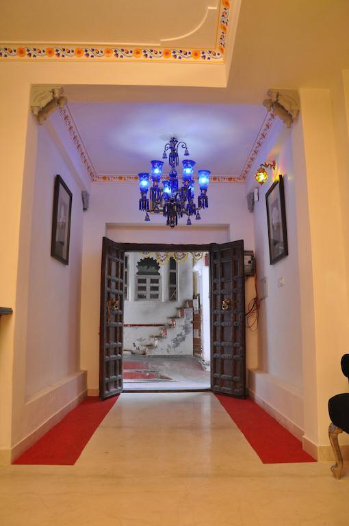 Hotel Lake Paradise Udaipur Habitación foto
